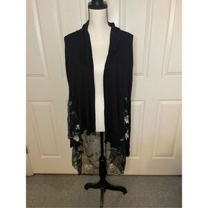 Kim & Cami Women's M Black Sheer Embroidered Floral Cardigan‎ Sweater
